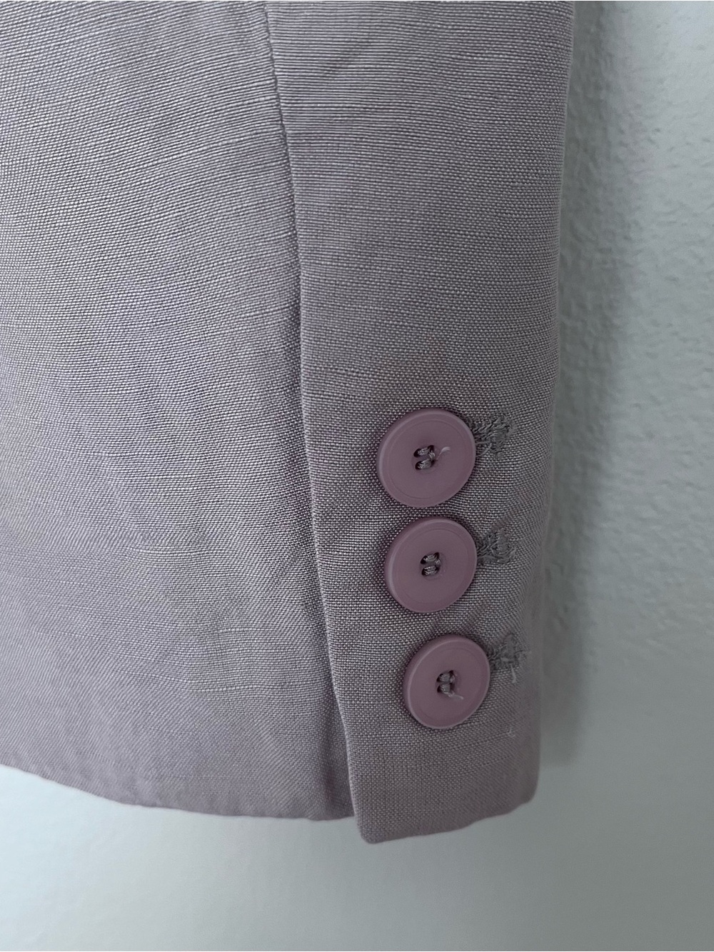 Kate Hill Tan Linen Women's Blazer
Size 4 - Picture 7 of 9